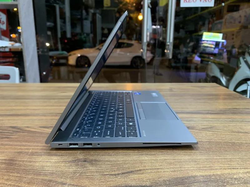 HP ZBook Firefly 14 G8 giá tốt